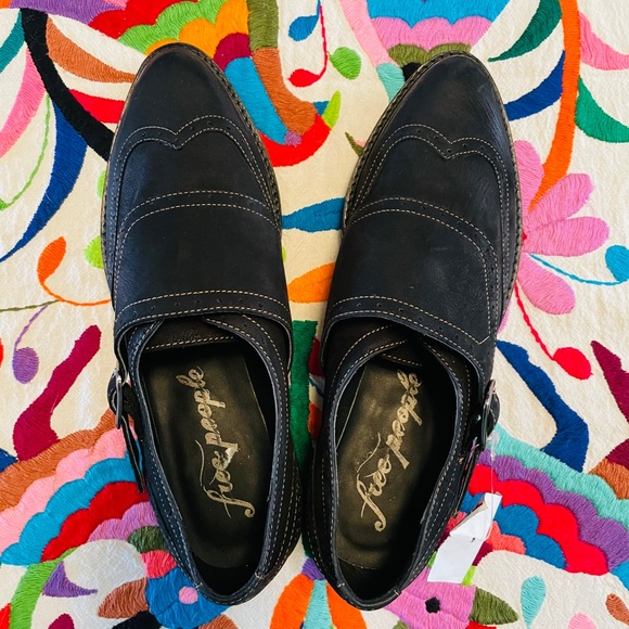 Free People Rare Black Oxford Shoes - Picture 2 of 12